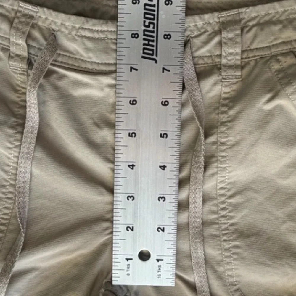 The North Face Womens Horizon Capri Hiking Pants Khaki Tan Nylon Size 10